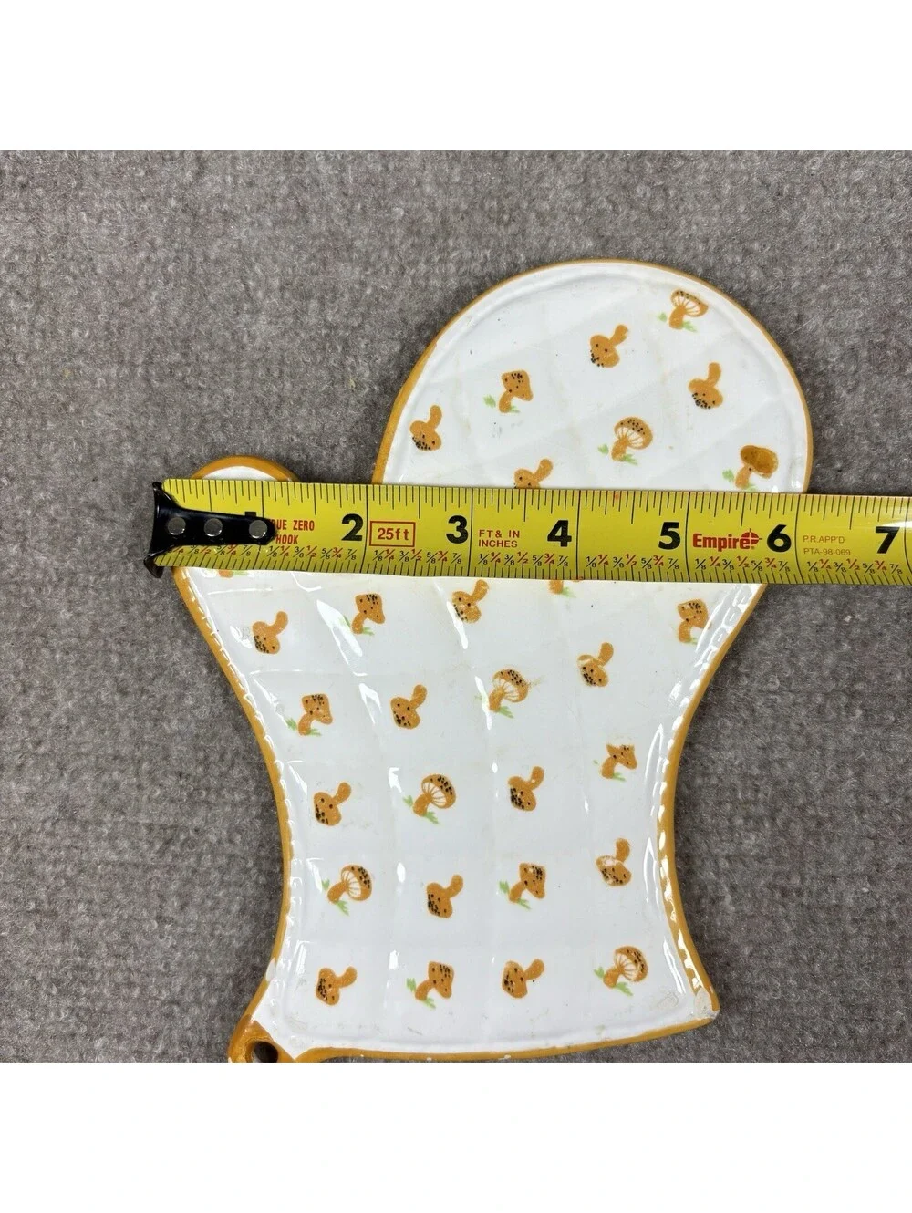 1983 Kitchen Ceramic Tile Trivet Mushroom Oven Mitt Shape Whitehall Arts WA